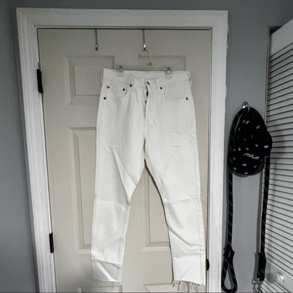 Levi's Denim - NWOT Levi’s white 501